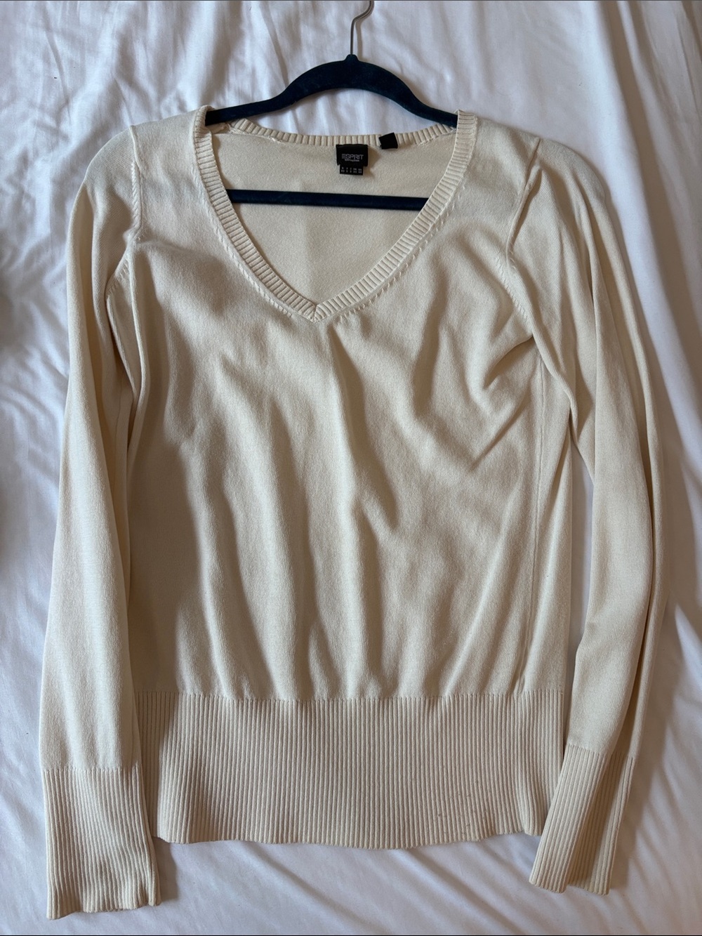 Esprit Cream V-Neck Lightweight Knit Sweater